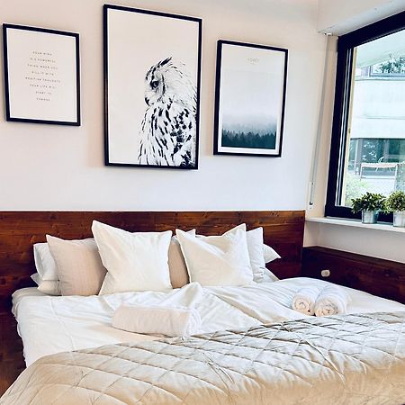 Leonardo Wuerzburg I Freistehende Badwanne Apartment Bagian luar foto